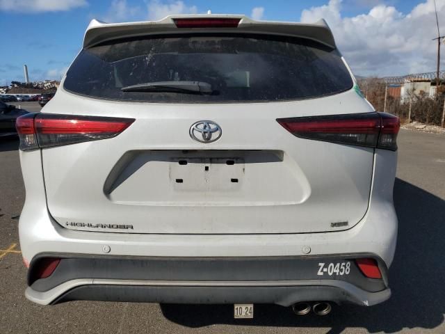 2022 Toyota Highlander XSE