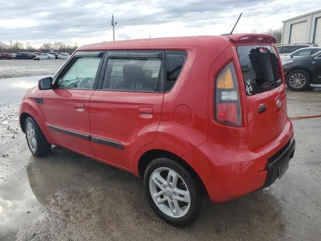 2010 KIA Soul +