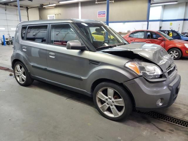 2010 KIA Soul +