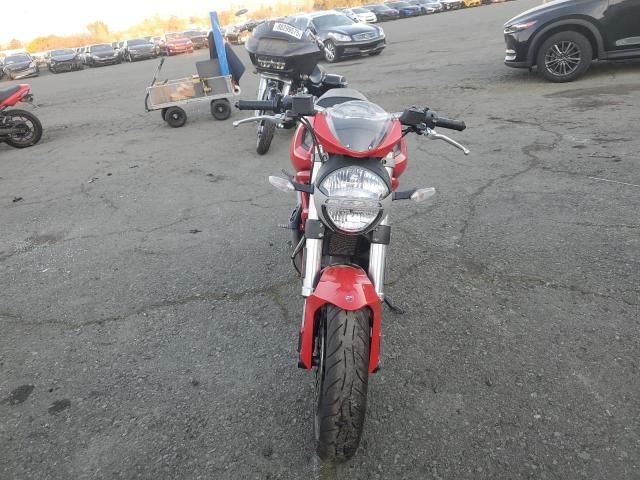 2011 Ducati Monster 696