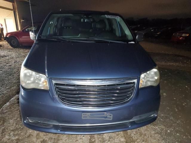 2011 Chrysler Town & Country Touring L