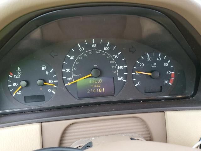 2000 Mercedes-Benz E 320