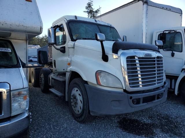 2012 Freightliner Cascadia 125