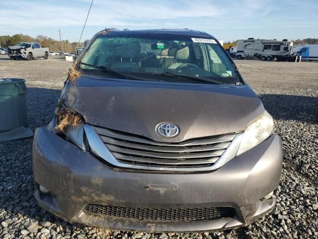 2011 Toyota Sienna XLE