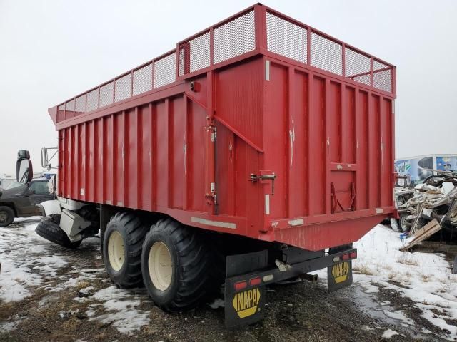 2000 Peterbilt 330