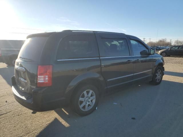 2010 Chrysler Town & Country Touring