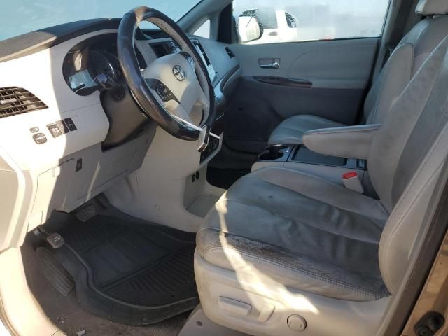 2011 Toyota Sienna XLE