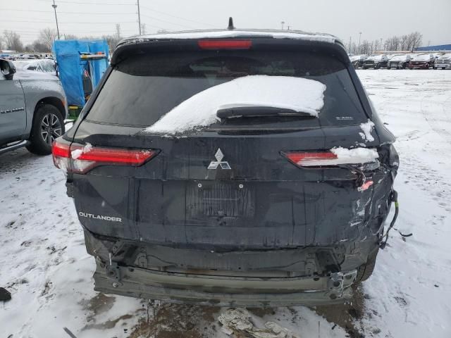 2022 Mitsubishi Outlander SE