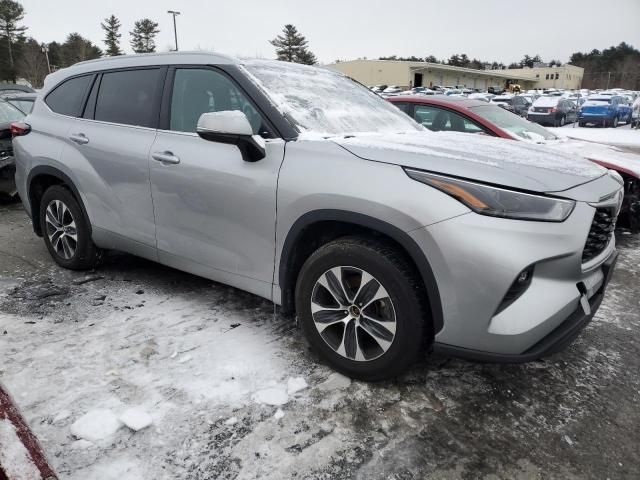 2022 Toyota Highlander XLE