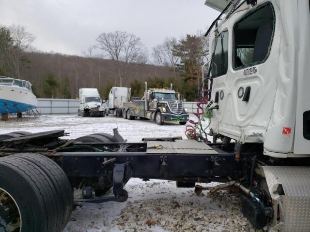 2022 Freightliner Cascadia 126