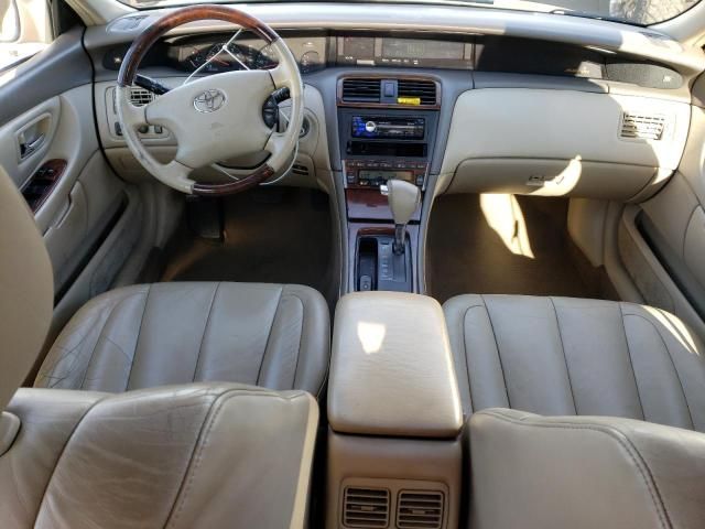 2004 Toyota Avalon XL