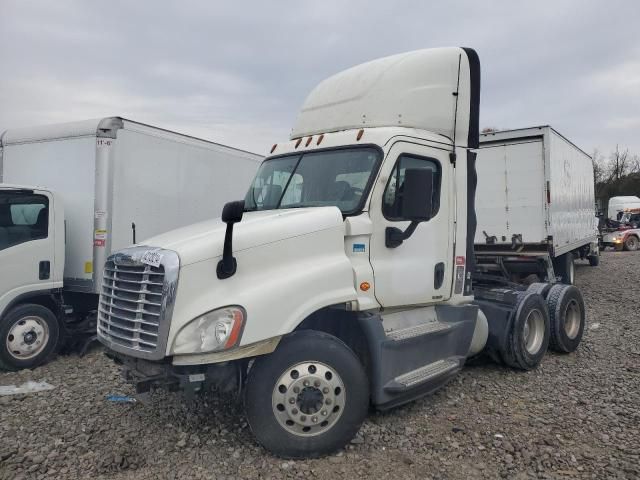 2016 Freightliner Cascadia 125