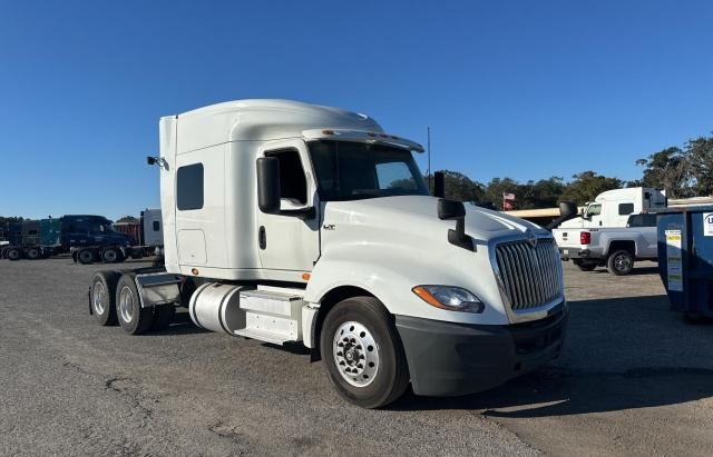 2018 International LT625