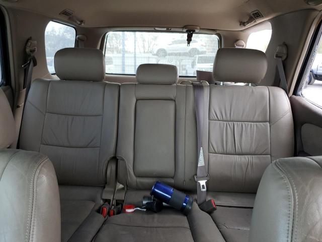 2004 Toyota Sequoia SR5