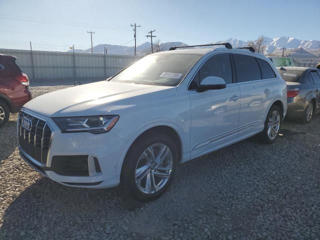 2020 Audi Q7 Premium Plus