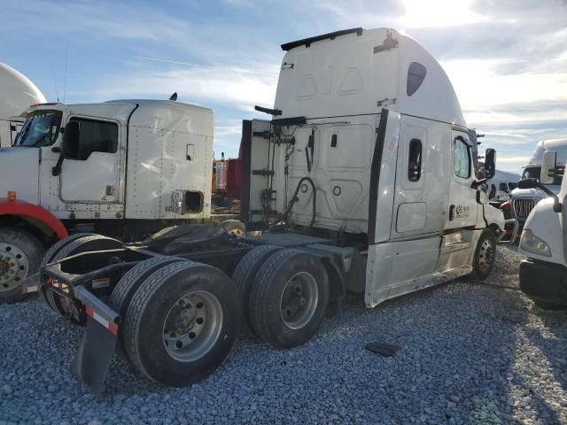 2021 Freightliner Cascadia Semi Truck