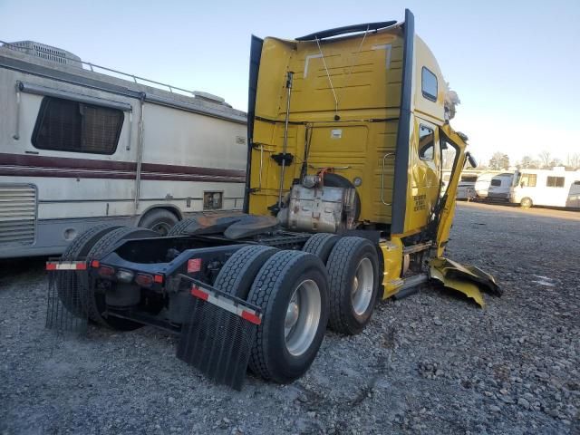 2022 Volvo VN VNL