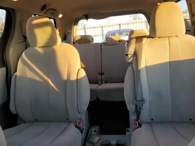 2012 Toyota Sienna LE