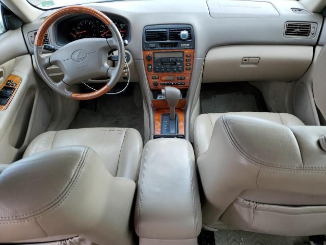 2000 Lexus ES 300