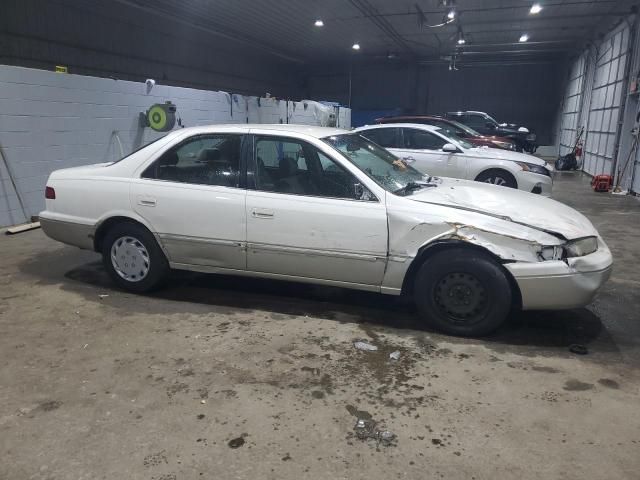 1999 Toyota Camry LE