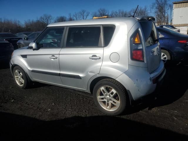 2011 KIA Soul +