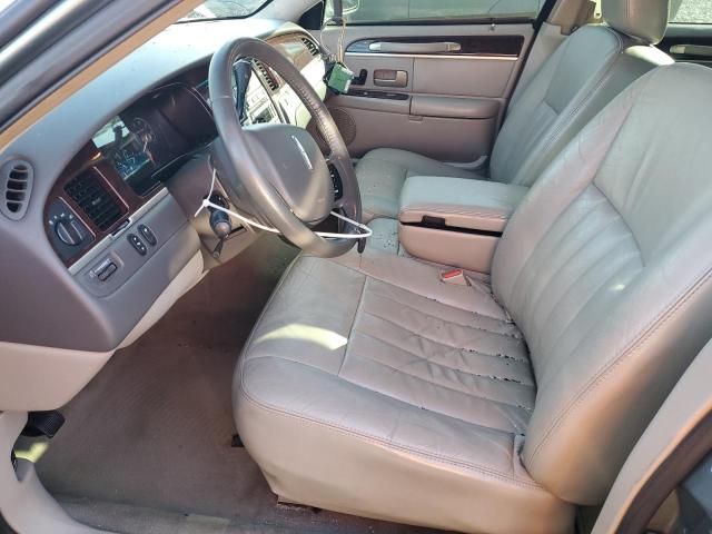 2006 Lincoln Town Car Signature