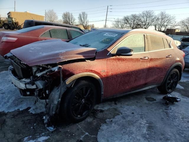 2017 Infiniti QX30 Base