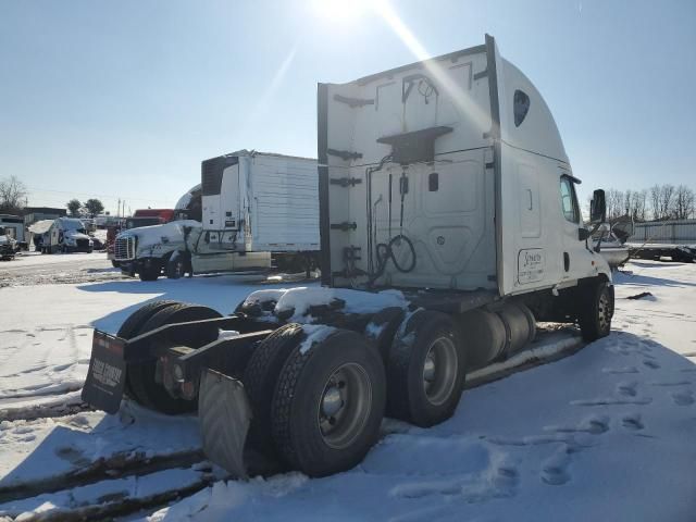 2016 Freightliner Cascadia 125