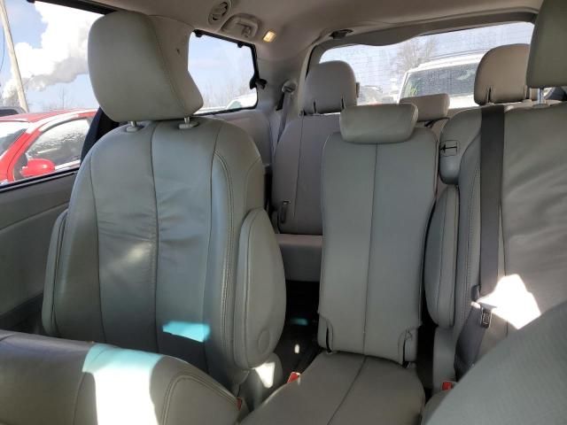 2011 Toyota Sienna XLE