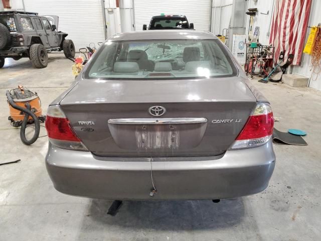 2005 Toyota Camry LE
