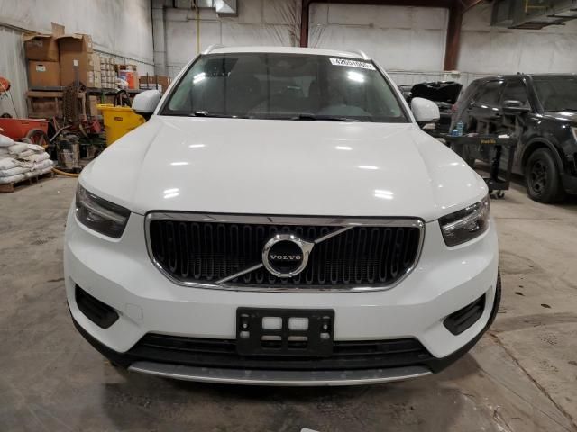 2020 Volvo XC40 T5 Momentum