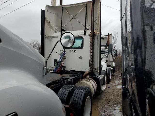 2016 Kenworth Construction T680
