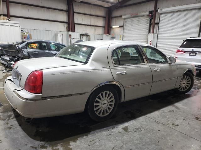 2004 Lincoln Town Car Ultimate