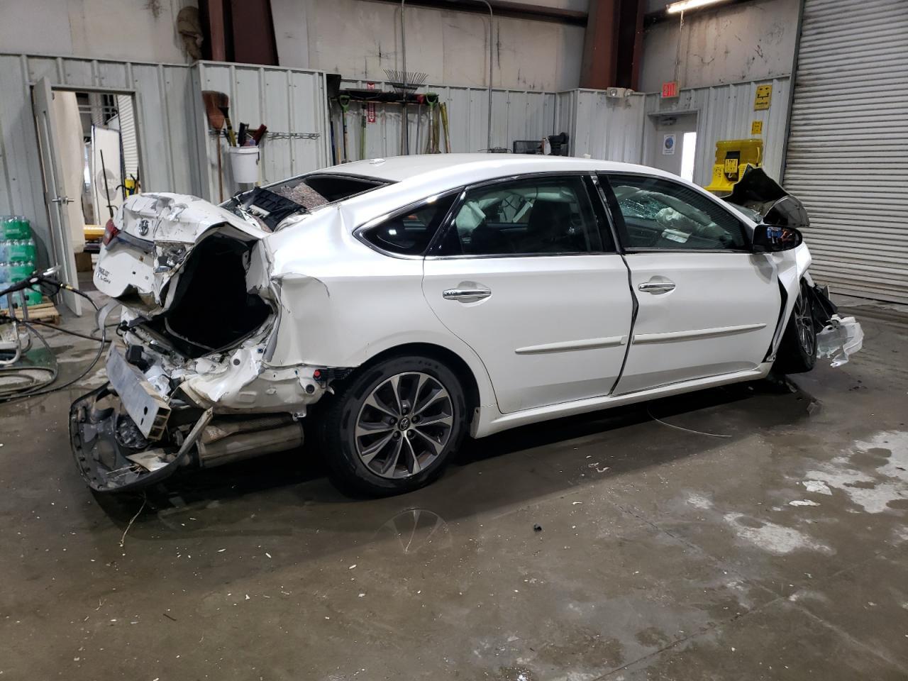 2016 Toyota Avalon xle