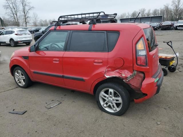 2010 KIA Soul +