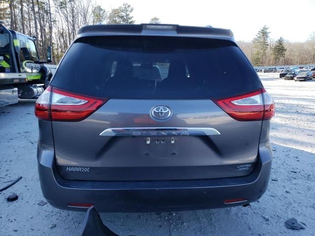 2019 Toyota Sienna XLE