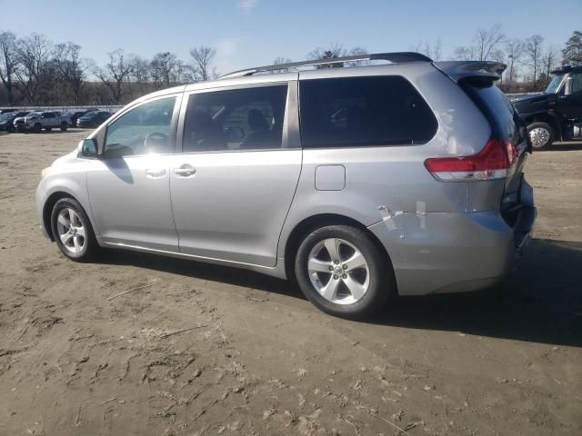 2013 Toyota Sienna LE