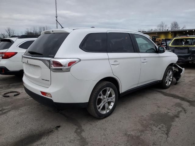 2014 Mitsubishi Outlander SE