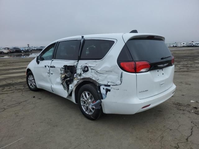 2024 Chrysler Voyager LX