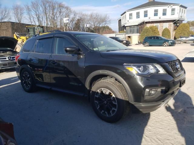 2020 Nissan Pathfinder SL