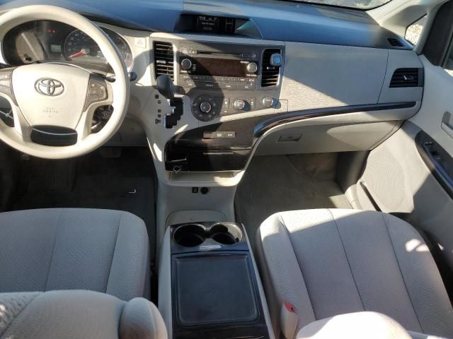 2012 Toyota Sienna LE