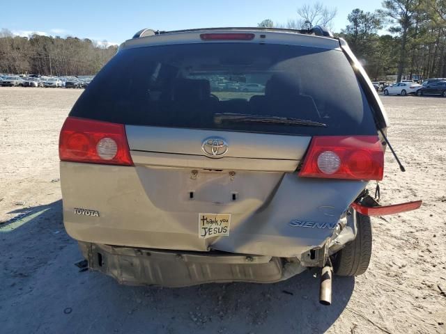 2008 Toyota Sienna XLE