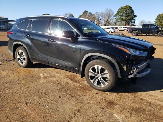 2020 Toyota Highlander Hybrid XLE