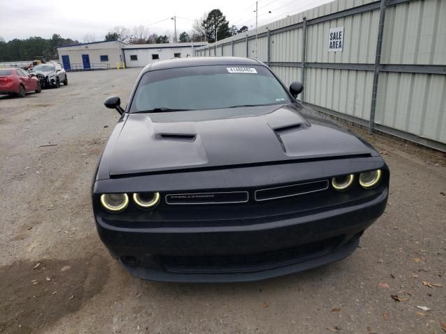 2015 Dodge Challenger SXT