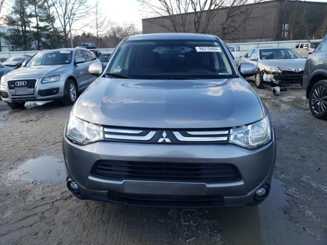 2014 Mitsubishi Outlander SE