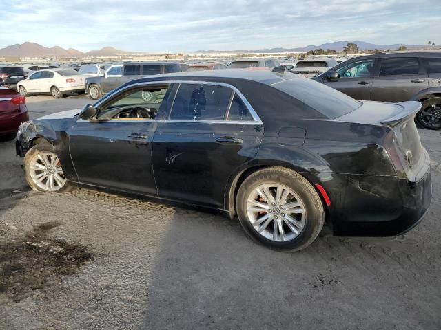 2017 Chrysler 300 Limited