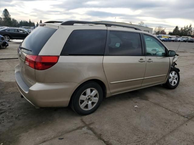 2004 Toyota Sienna CE