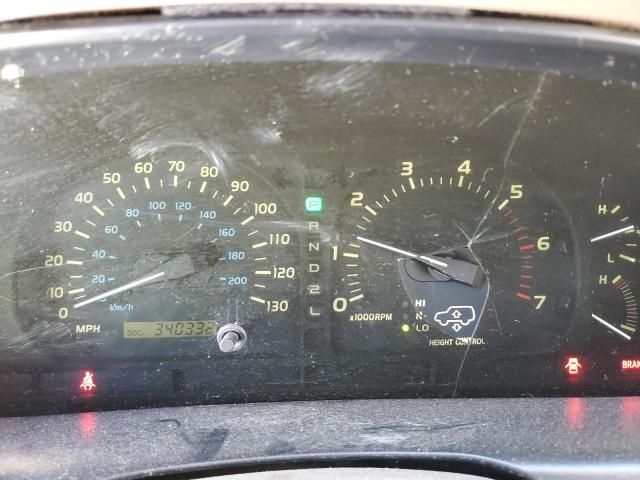 2000 Lexus LX 470