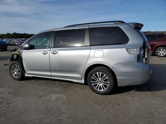 2019 Toyota Sienna XLE