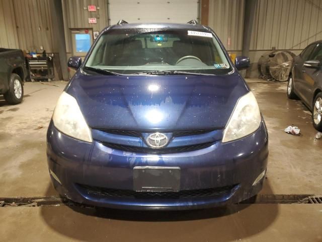 2007 Toyota Sienna XLE